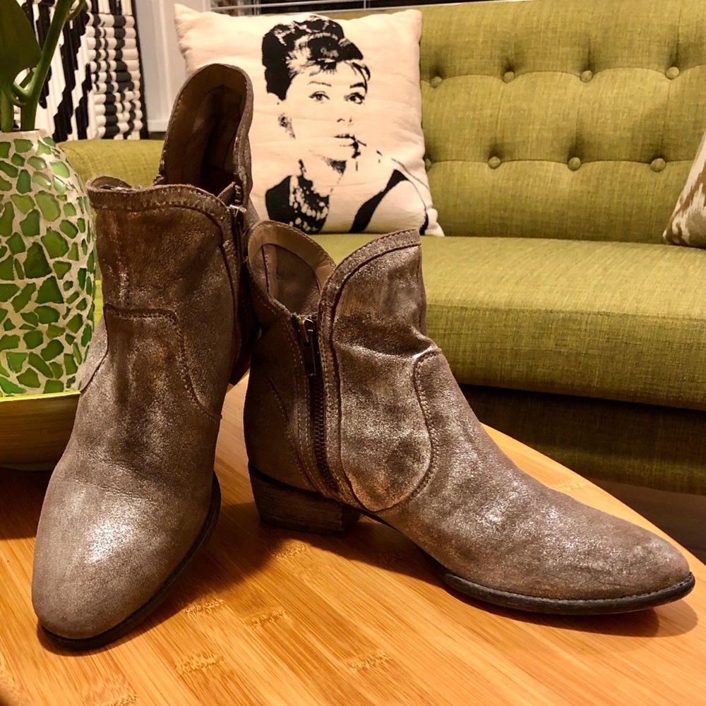 Anthropologie Seychelles Ankle Boot Metallic 8 1/2